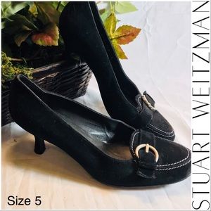🍂Stuart Weitzman Suede Buckle Kitten Heels